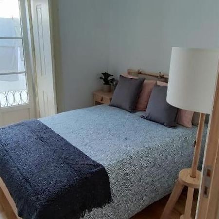 Quarto Com Varanda Na Rua Dos Douradores Lisboa エクステリア 写真