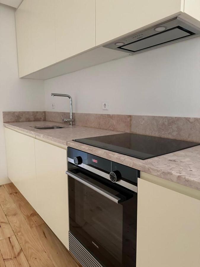 Quarto Com Varanda Na Rua Dos Douradores Lisboa エクステリア 写真